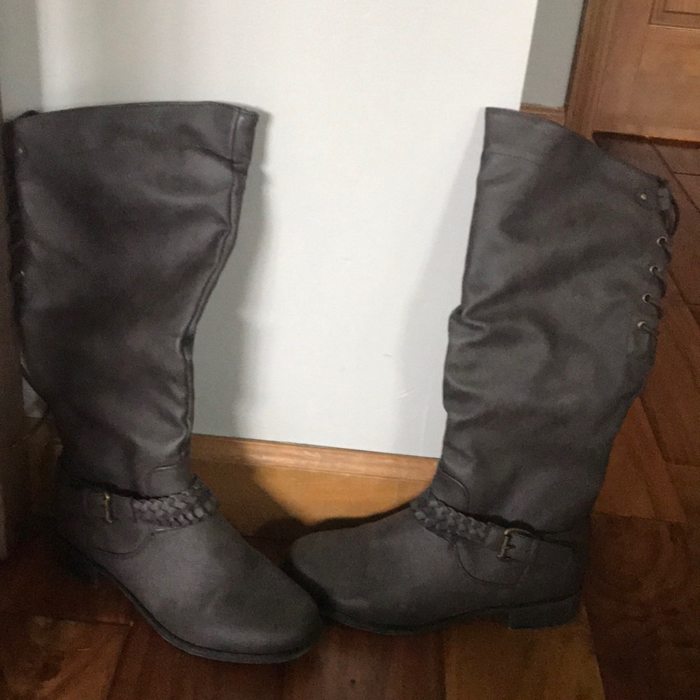 Xoxo boots size 6